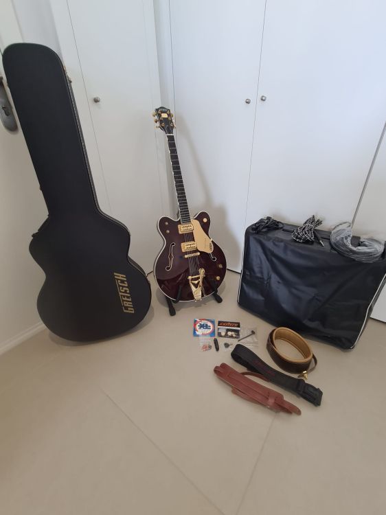 Guitarra Gretsch y Amplificador vál Hughes&Kettner - Imagen por defecto