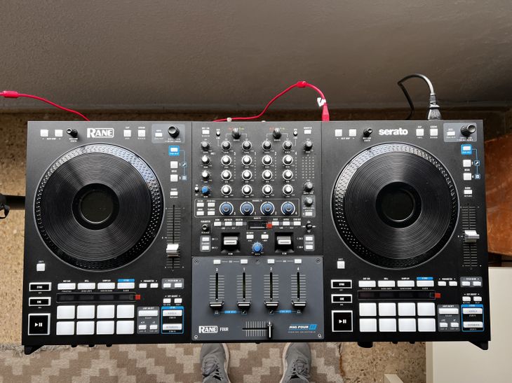 Rane four - Imagen por defecto