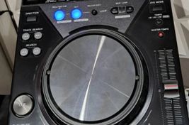 Se vende juego de CDJ 400 edicion limitada muy cui - Bild