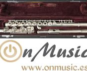 Yamaha 481 flute in good condition
 - Image