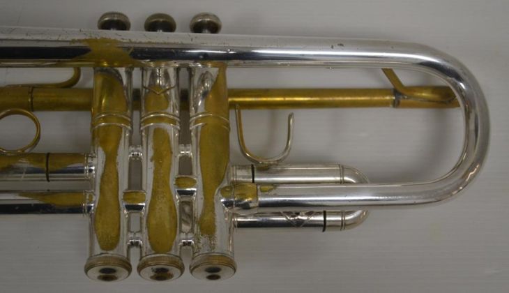 Trompeta Bach Stradivarius pabellón 72 - Imagen5