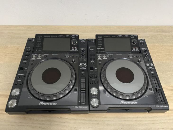 2x Pioneer CDJ-2000NXS + deckasvers + flightcases - Image5