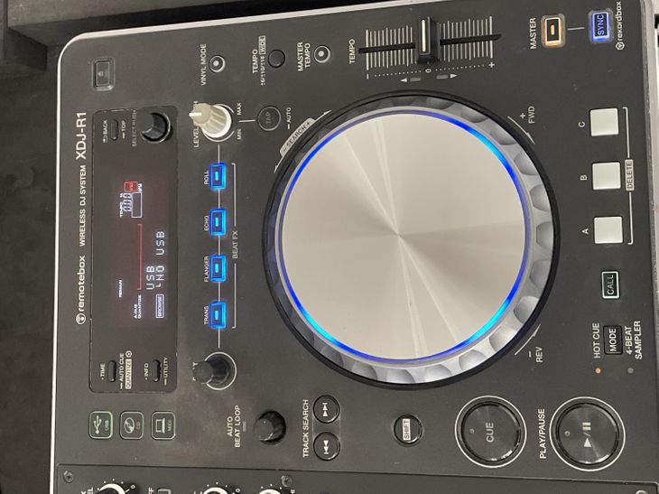 Pioneer XDJ-R1 - Image4