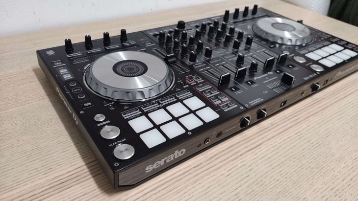 Pioneer DJ DDJ-SX3 - Image2