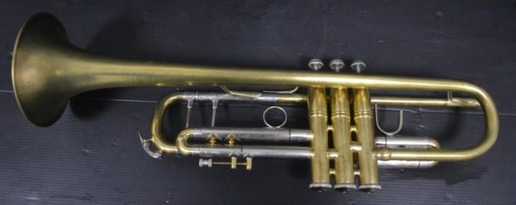 Trompeta Bach Stradivarius pabellón 37 RawBrass - Imagen2