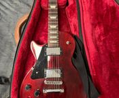 Gibson les Paul Studio Wine Red lefthanded
 - Image