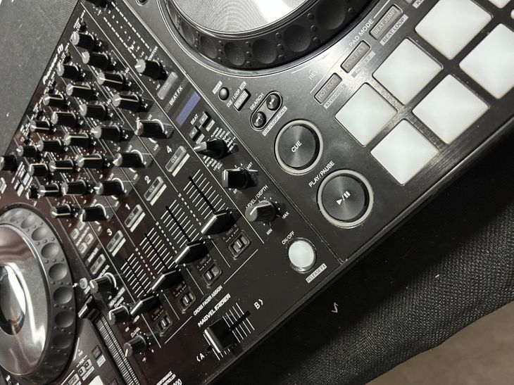 Controladora Pioneer DJ DDJ-1000 - Imagen4