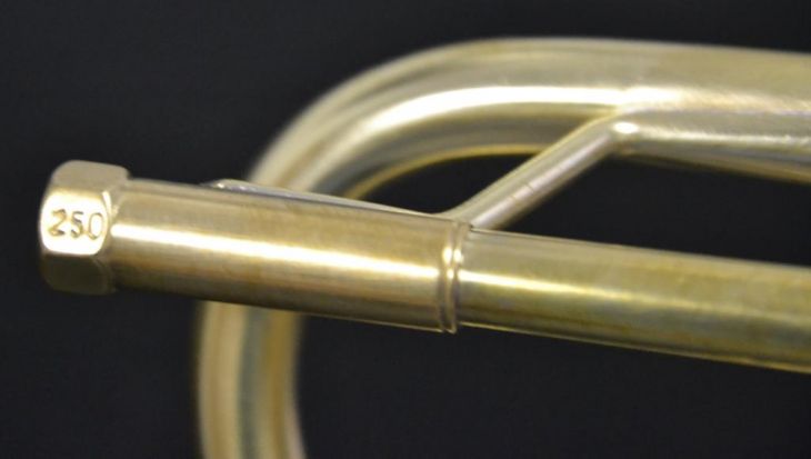 Trompeta Bach Stradivarius pabellón 37 – 25O - Imagen5