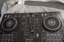 DJ-Plattenspieler von Pioneer
 - Bild