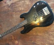 E-Bass Samick LB-34 BK
 - Bild