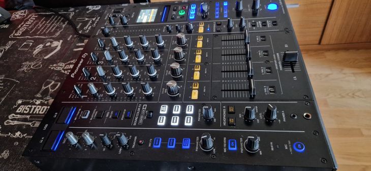 Pioneer DJM A9 + Decksaver - Bild2