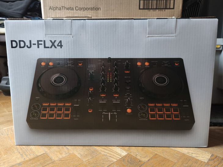 PIONNER DDJ-FLX4 NUEVA A ESTRENAR NUNCA USADA - Imagen por defecto