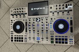 Vendo: DENON PRIME 4+ WHITE EDITION - Imagen
