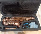 Saxofón alto cobreado nuevo a estrenar - Immagine