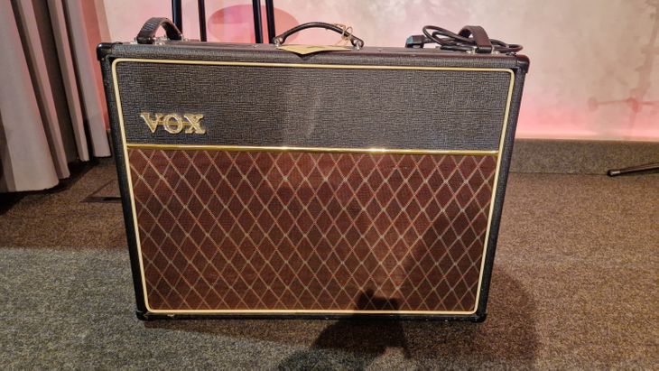 VOX Gitarrenverstärker AC30CC2 - Imagen2