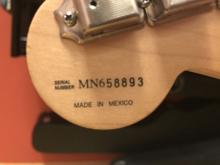 Stratocaster 50 aniversario - Immagine3