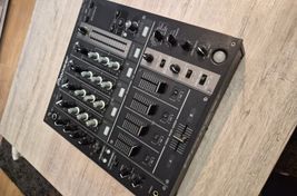 PIONEER DJM 700 - Image