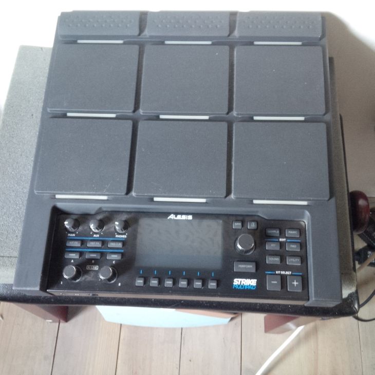 Alesis Strike Multipad - Imagen por defecto