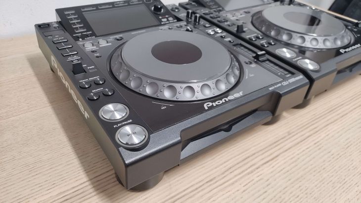 2x Pioneer CDJ-2000 Nexus - Image2