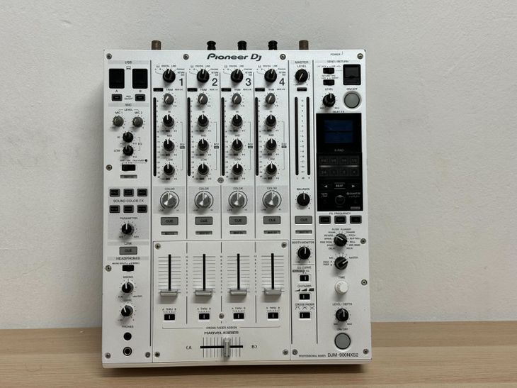 Pioneer DJ DJM-900 Nexus 2 White - Imagen por defecto