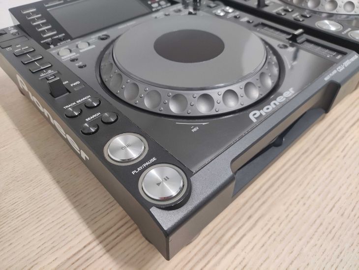 2x Pioneer CDJ-2000 NEXUS - Image2