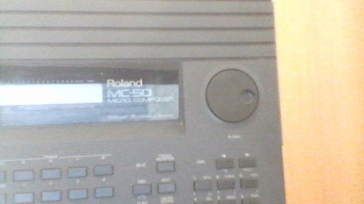 roland mc 50 y no ago envios lo entrego en mano. - Imagen por defecto