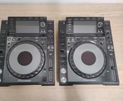 2x Pioneer CDJ-2000 NEXUS
 - Bild