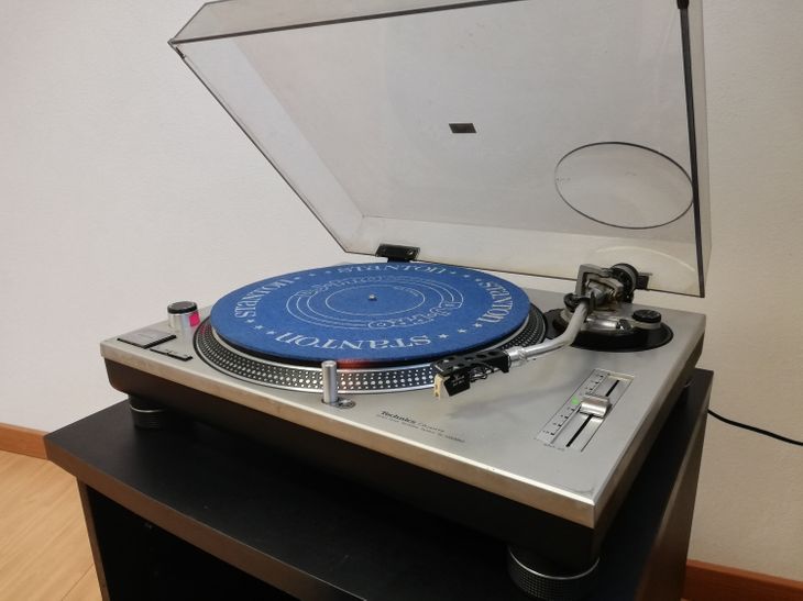 Technics Sl 1200 MK2 - Imagen por defecto