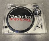 Technics SL 1200 MK7 - Image