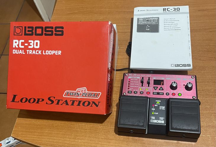 Boss RC-30 Dual Track Looper - Imagen por defecto