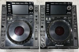 2x Pioneer CDJ-2000 + Decksaver
 - Bild