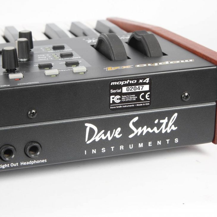 Sintetizador Dave smith Mopho X4 de segunda mano - Image4