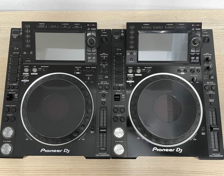 2x Pioneer DJ CDJ-2000 Nexus 2 - Image2