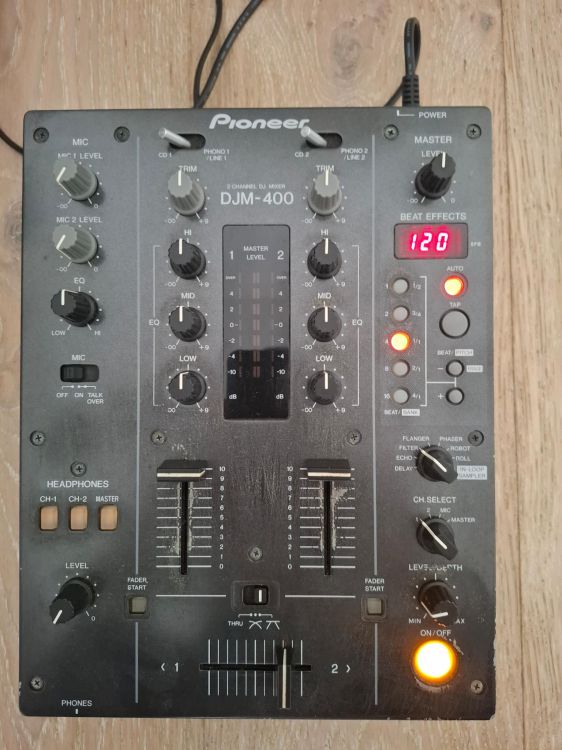 Table de mixage Pioneer DJM-400 - Imagen por defecto