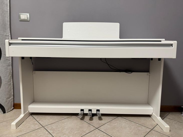Yamaha YDP-144 + REGALO SGABELLO E LIBRI DI MUSICA - Imagen por defecto