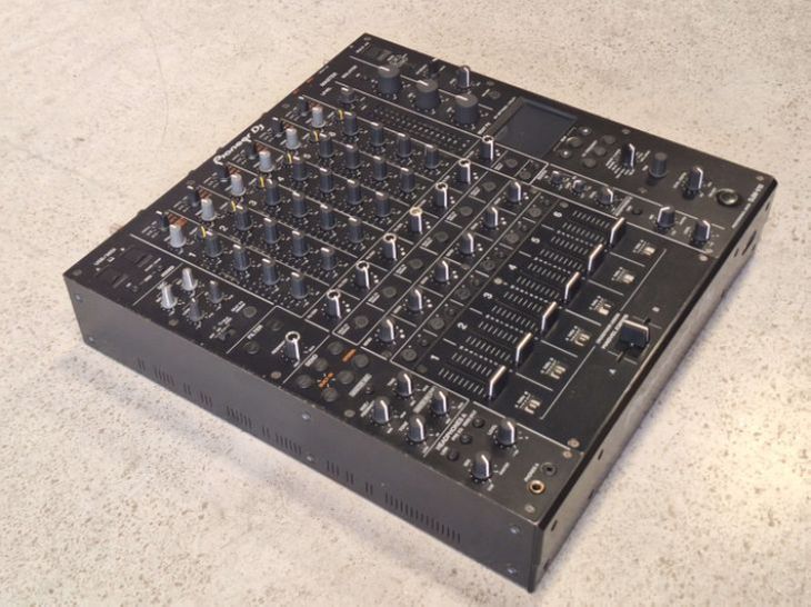 Pioneer DJ DJM-V10 - Imagen4