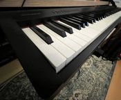 Roland FP-30, véritable sensation de piano à 88 touches
 - Image