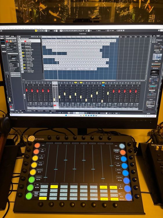 MP MIDI Controller - Imagen3