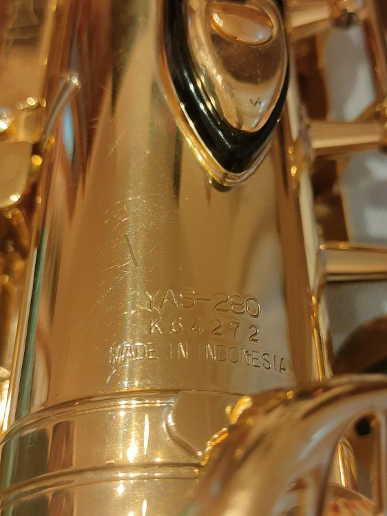 Saxofón Alto Yamaha YAS-280 - Image2