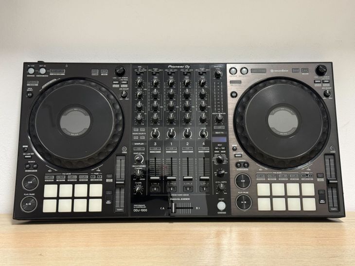Pioneer DJ DDJ 1000 - Imagen por defecto