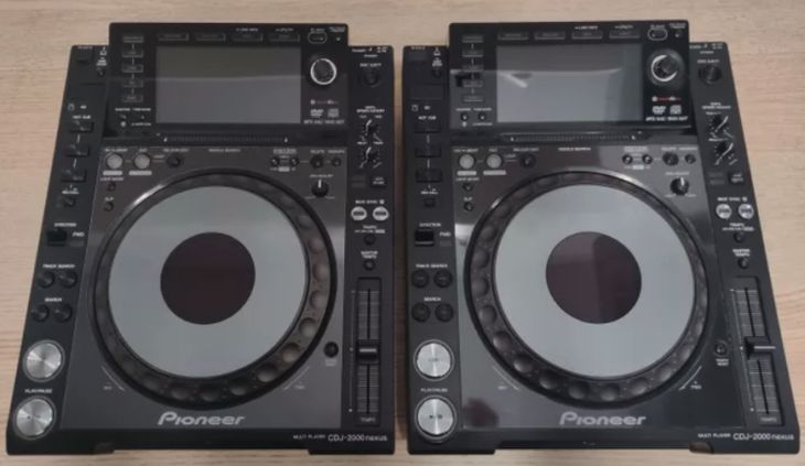 2x CDJ-2000 Nexus 2 + 1x Xone:92 - Imagen por defecto