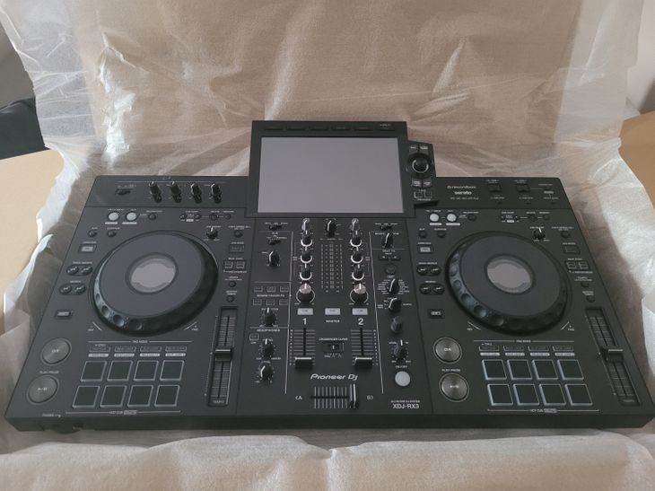 Vend  pioneer DJ xdj rx3 - Imagen por defecto