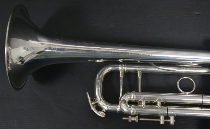 Trompeta Sib Bach Stradivarius Artisan AB190S - Imagen6