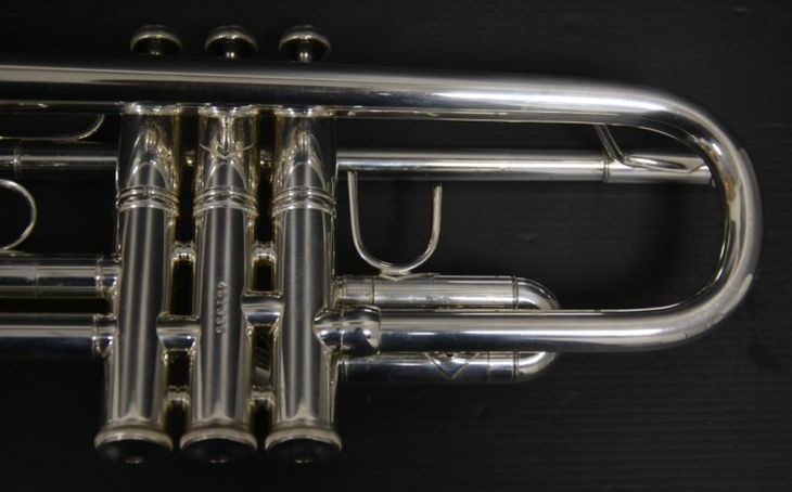 Trompeta Bach Stradivarius pabellón 72 plateada co - Immagine5