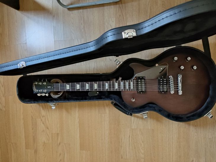 Gibson Les Paul LPJ 2013 490R/490T con muchas mejo - Immagine2