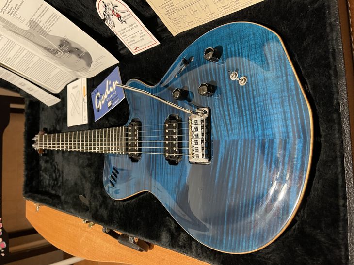 GODIN LGXT Trans Blue Flame AA  MultiVoice - Imagen por defecto