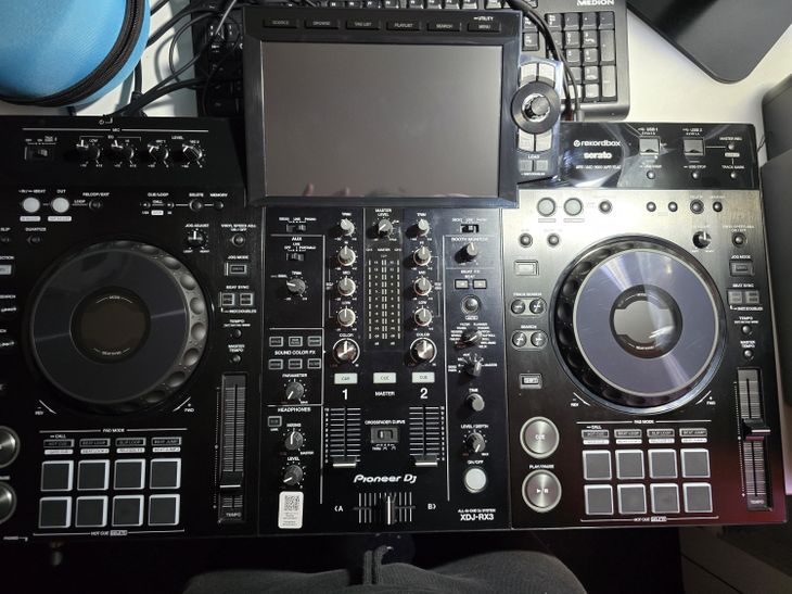 Controladora Pioneer XDJ RX3 - Imagen por defecto