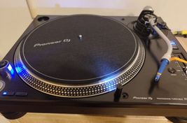DJ-Plattenspieler
 - Bild