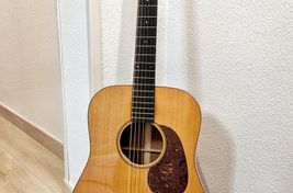 Huss and Dalton DM boutique dreadnought guitar - Imagen
