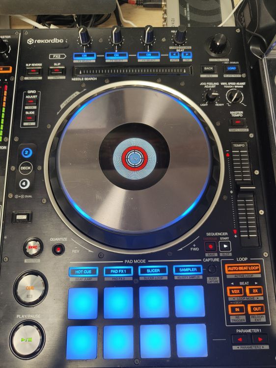 Controladora Pioneer ddj-rz - Imagen4